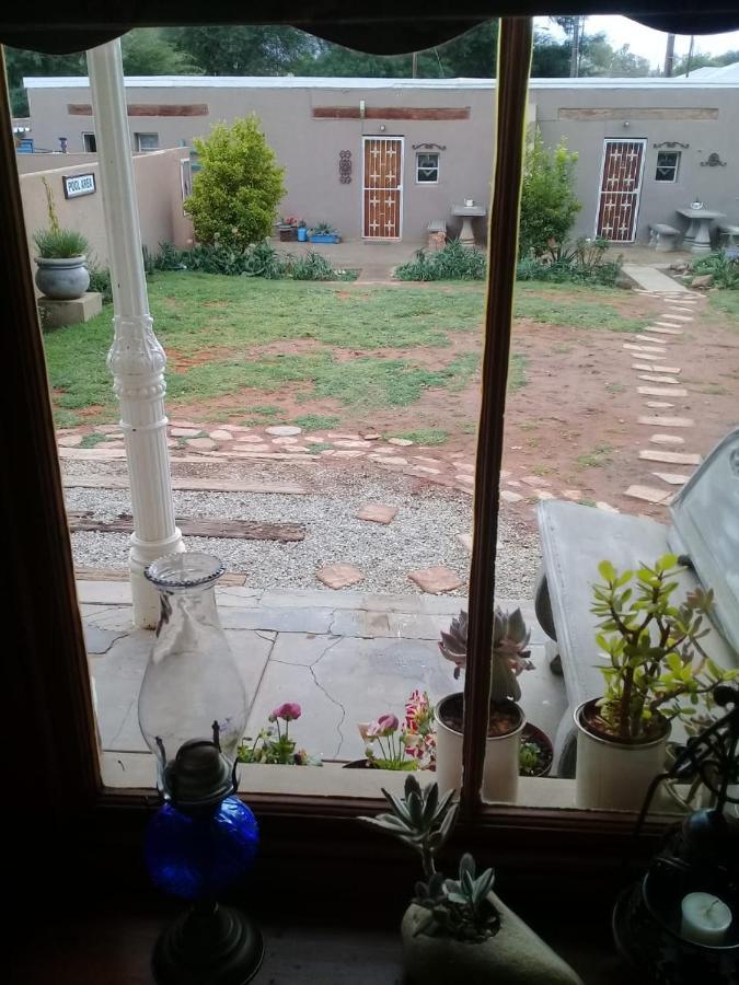 Carmel Villa B&B Or Self-Catering Calvinia Екстер'єр фото