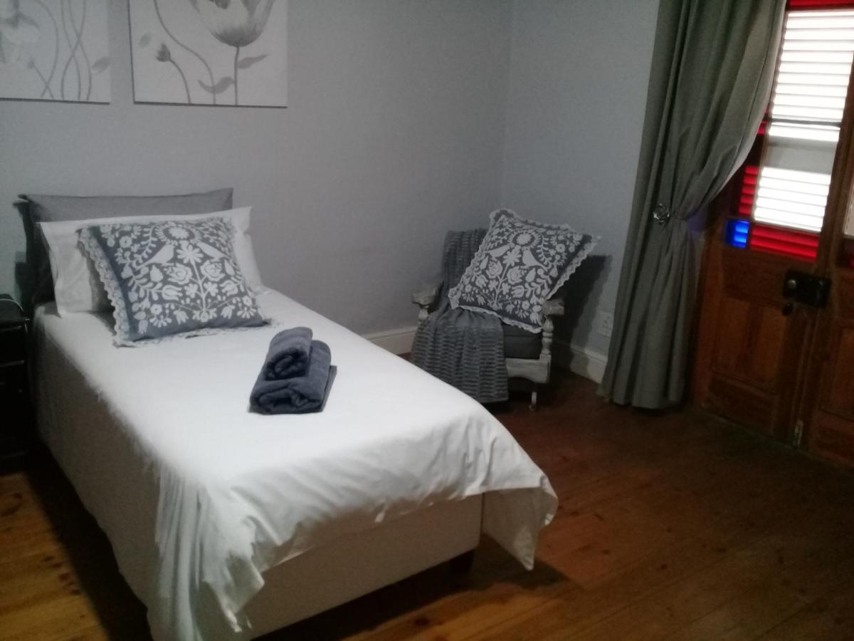 Carmel Villa B&B Or Self-Catering Calvinia Екстер'єр фото