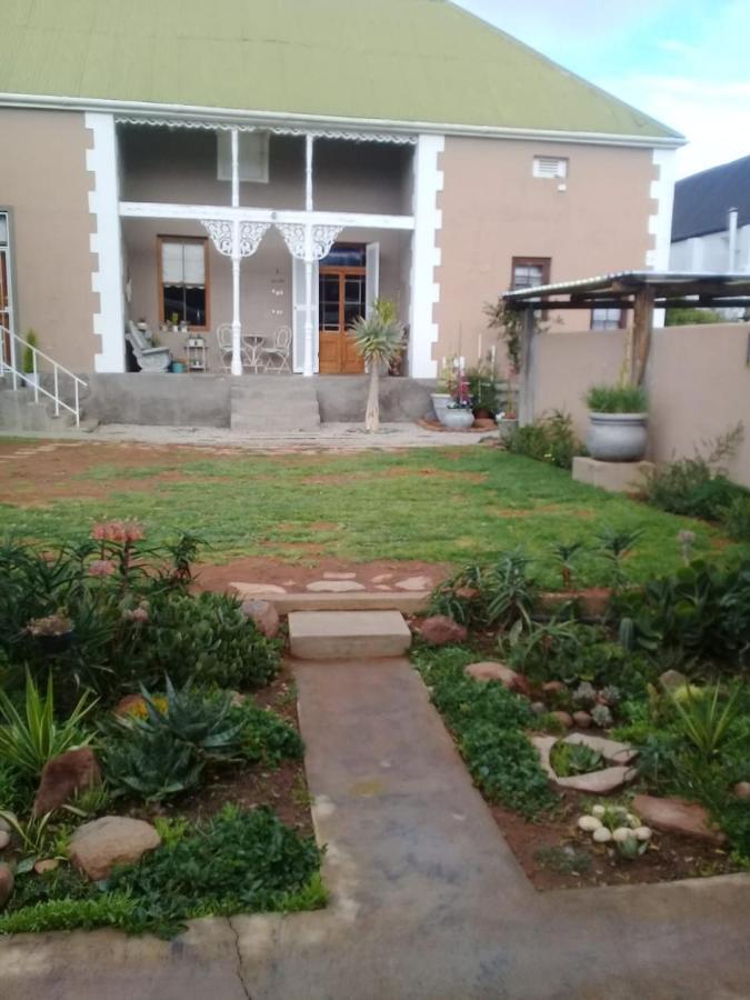 Carmel Villa B&B Or Self-Catering Calvinia Екстер'єр фото